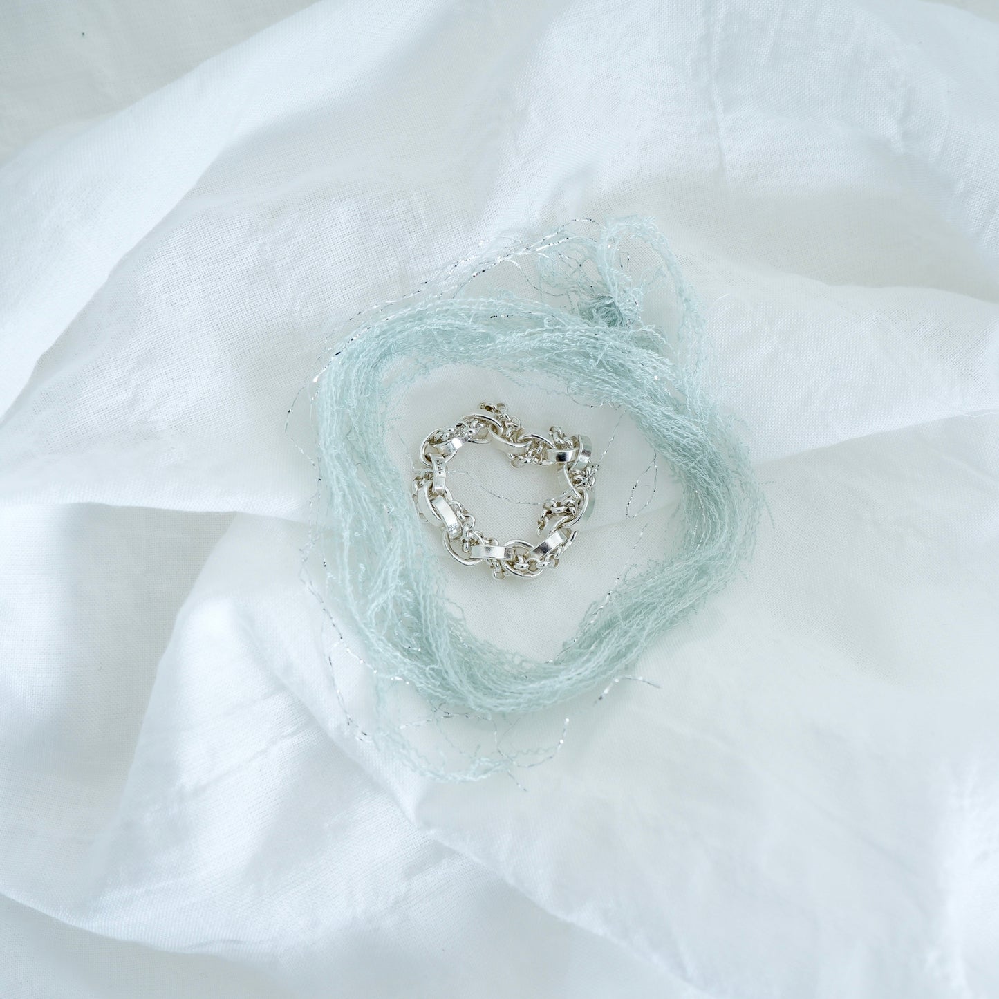 TANGLE RING
