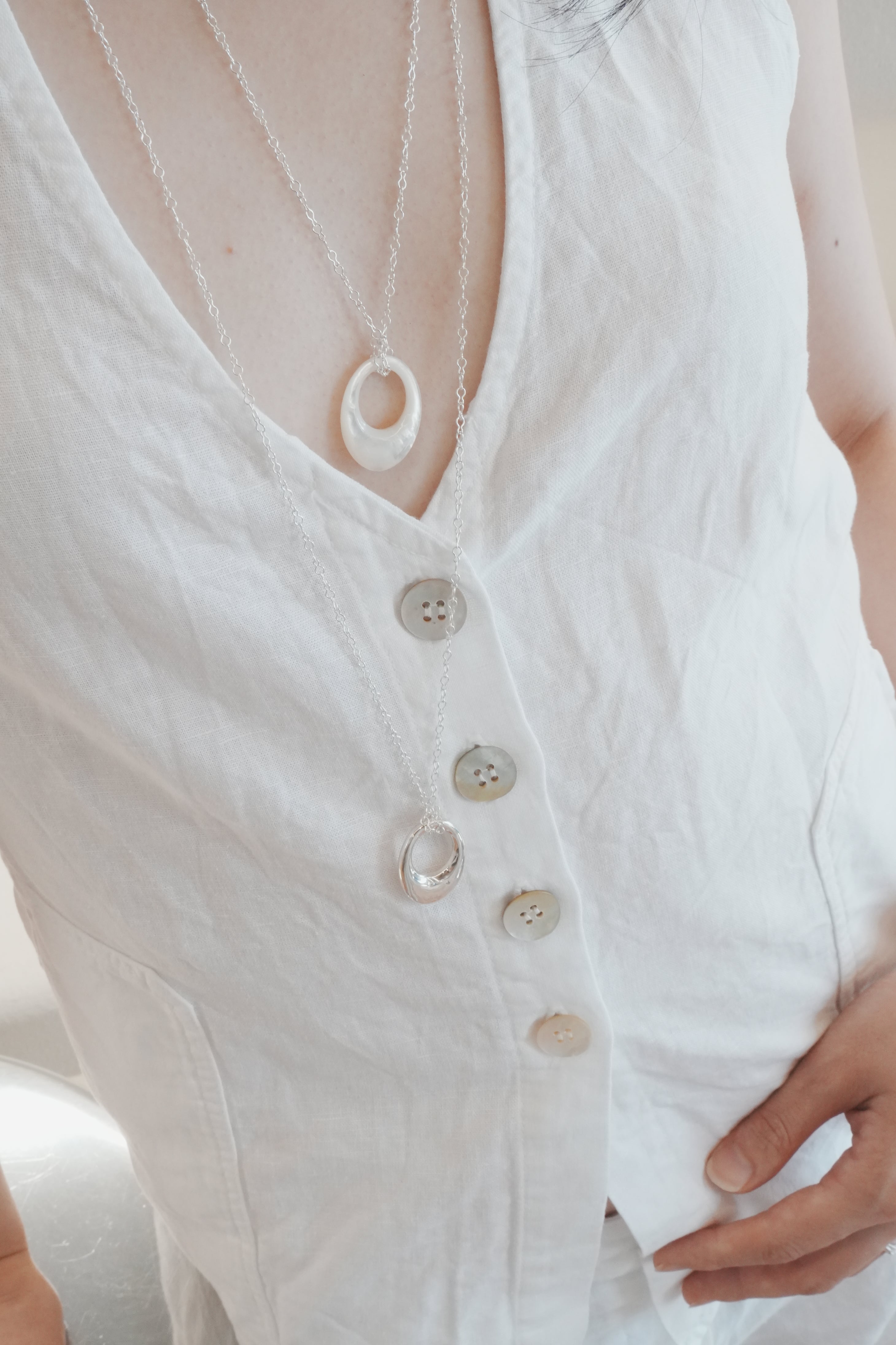 Mistico oval neclace - silver chain