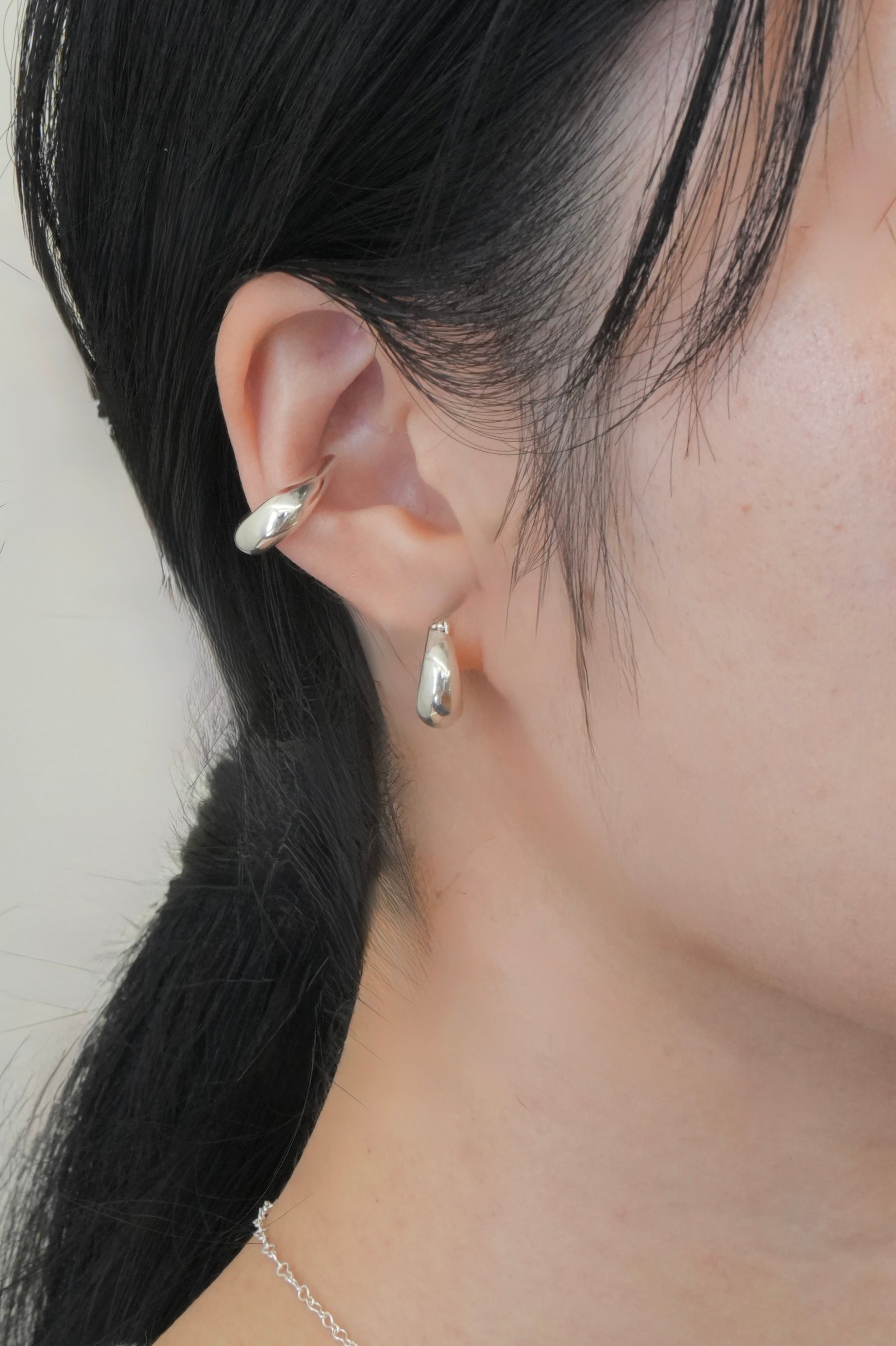 Classic dome - ear cuff