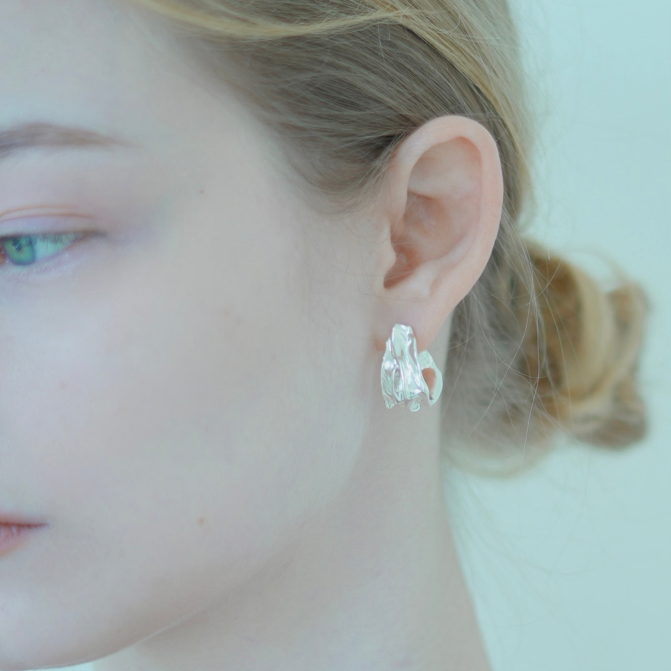CLOTH EARRING