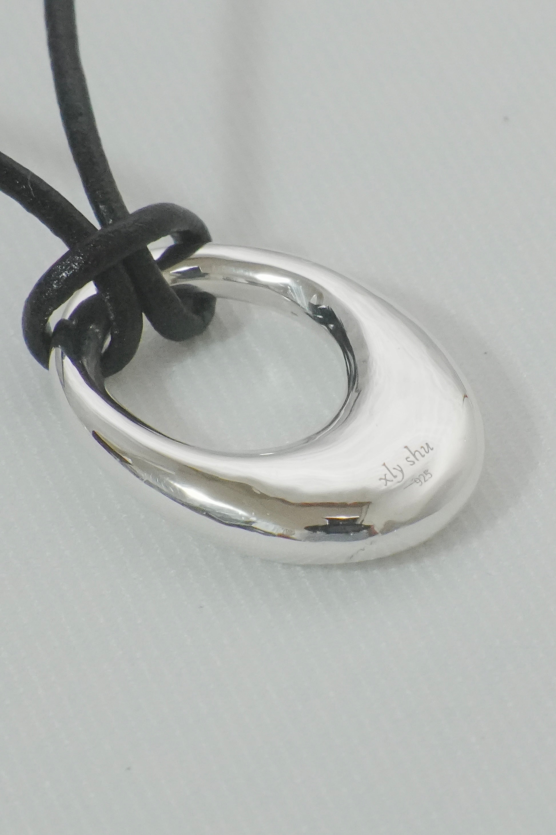 Mistico oval necklace - caw leather